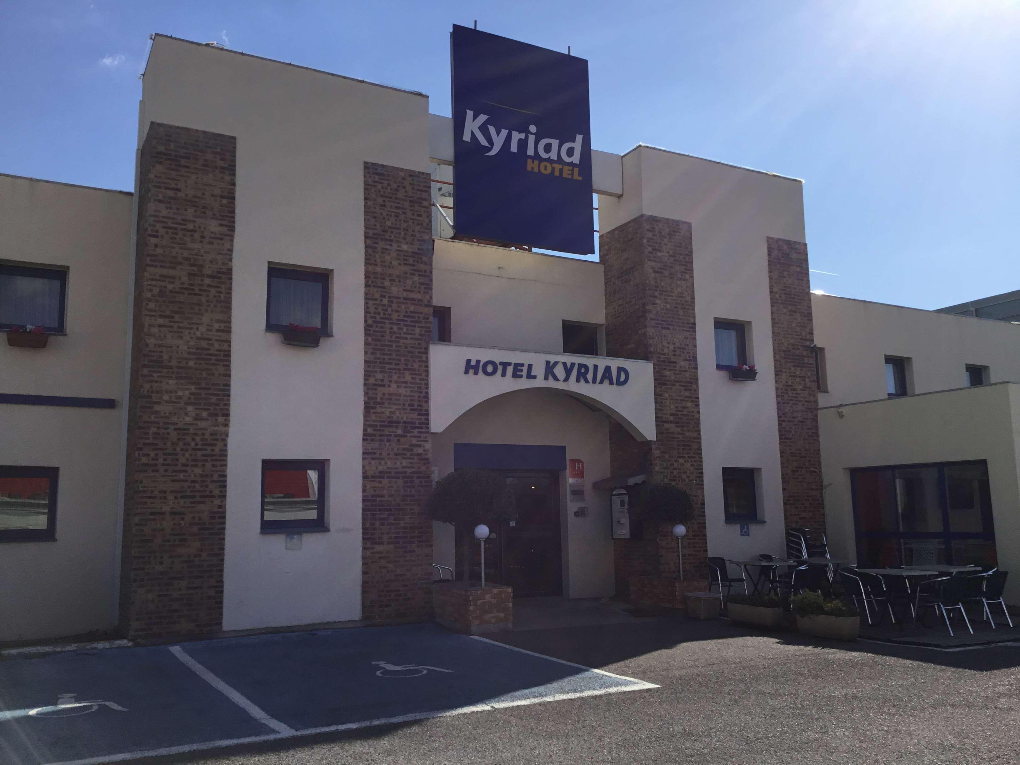 Kyriad Direct Arles Exterior photo